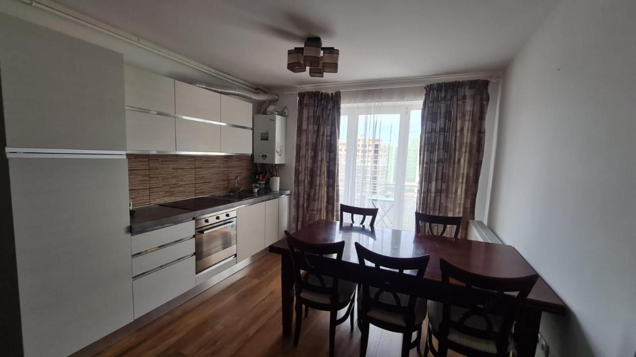 Apartament Apartament Mirubias Braszów Zewnętrze zdjęcie