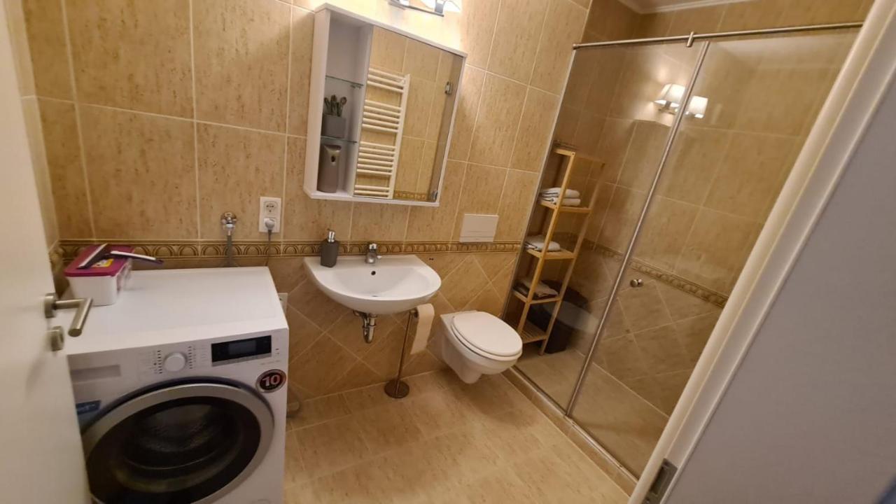 Apartament Apartament Mirubias Braszów Zewnętrze zdjęcie