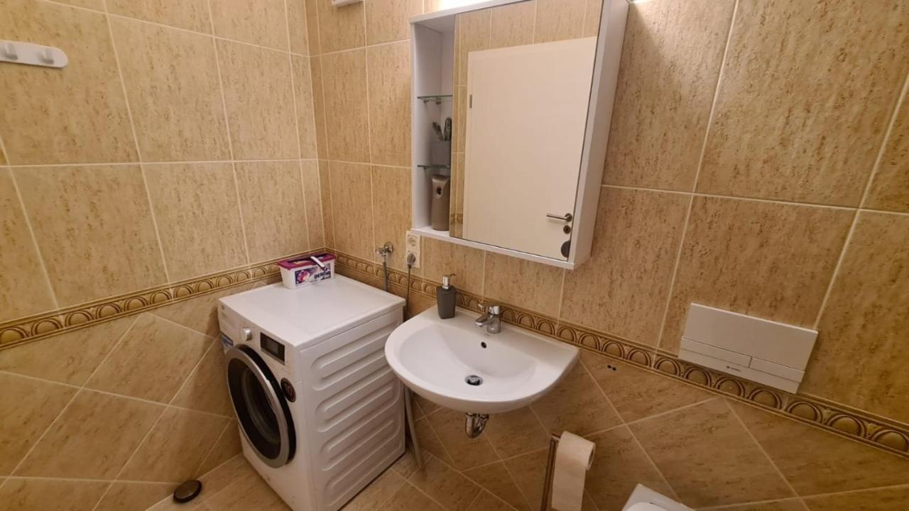 Apartament Apartament Mirubias Braszów Zewnętrze zdjęcie