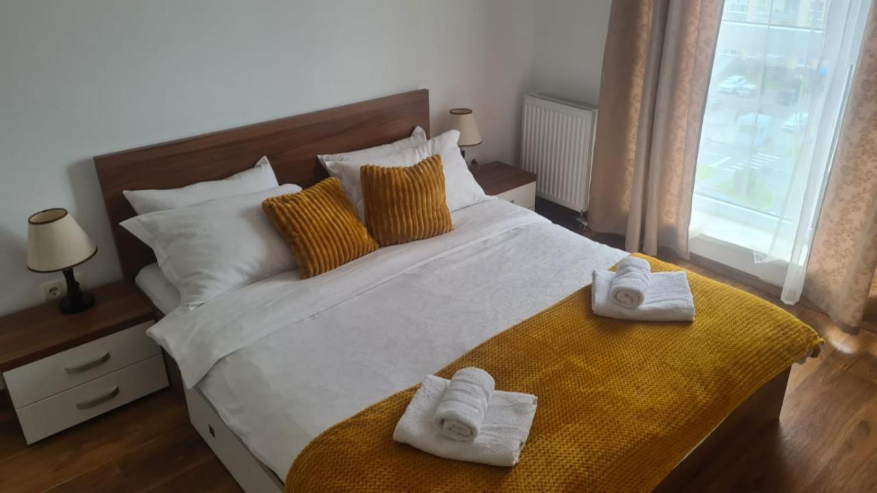 Apartament Apartament Mirubias Braszów Zewnętrze zdjęcie